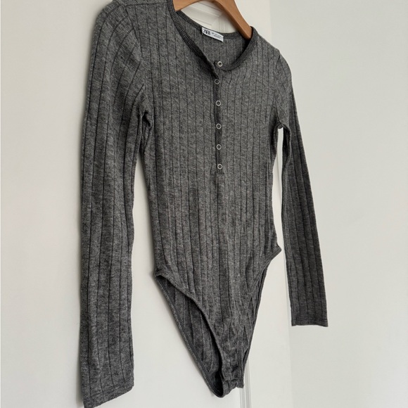 ZARA women’s knit ribbed gray long sleeve snap button bodysuit shirt top SMALL - Picture 3 of 4
